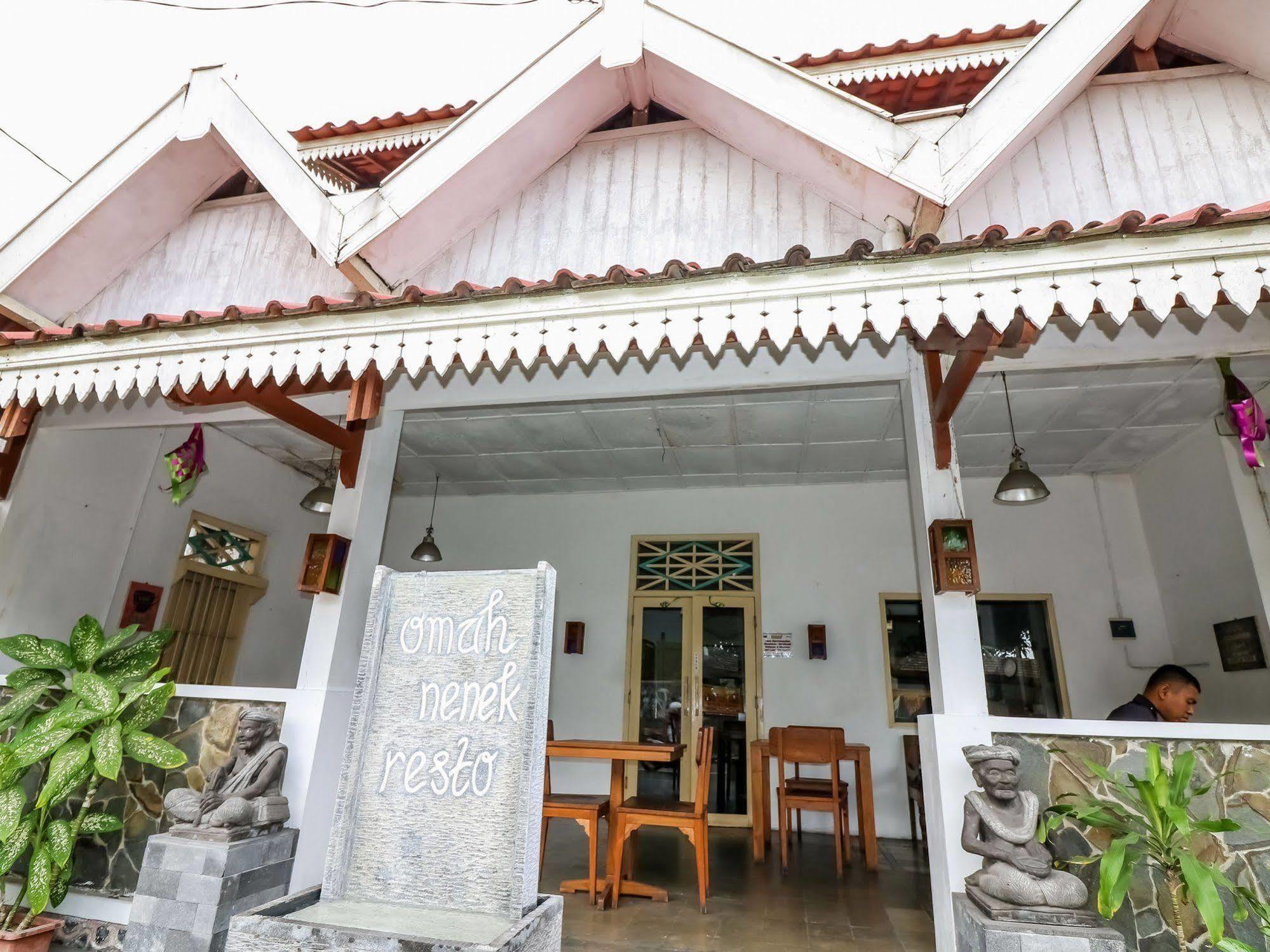 Mawar Asri Hotel Yogyakarta Dış mekan fotoğraf
